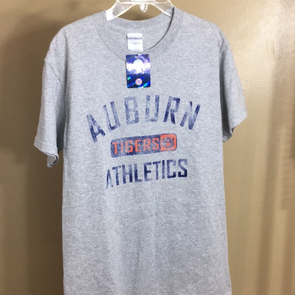 Auburn University Athletics T-shirt - Picture 2 of 4